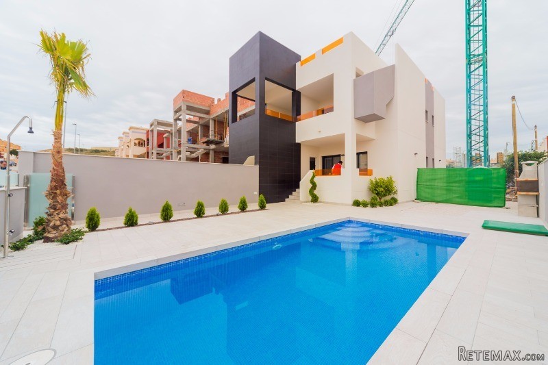 Apartment For Sale Los Altos (03180)