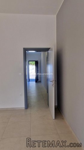 Istra, Barban, 172m2, samostojeća kuća s bazenom - 9