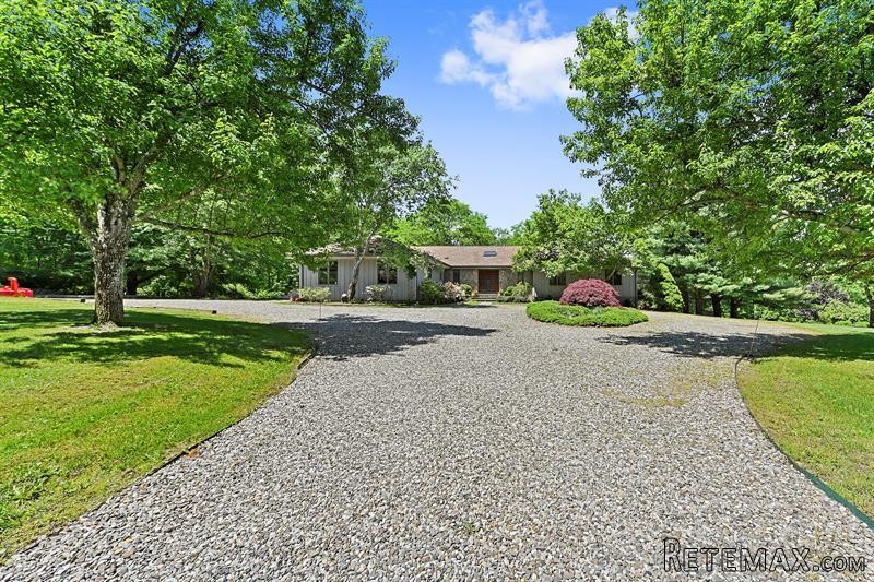 3 bedroom House For Sale: 102 N Salem.. - 2