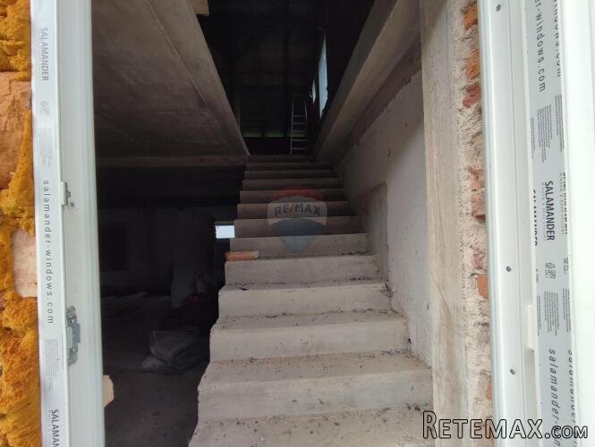 Lika,Brinje, kuće sa zemljištem 37250 m2 - 11