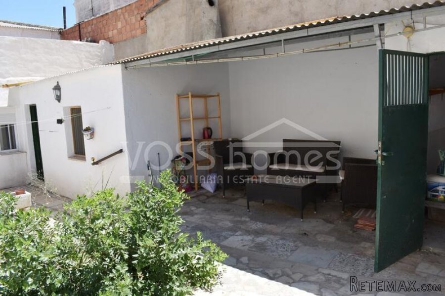 EXCLUSIVE TO VOSS HOMES - A mostly renovated, habitable, 2.. - 12