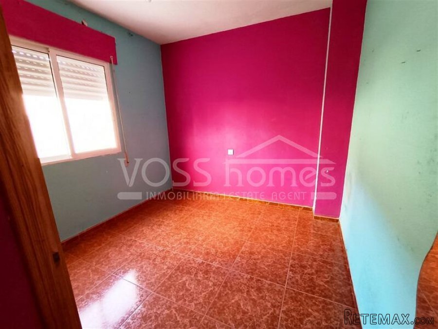 NEW LISTING TO VOSS HOMES - A large terraced house of 178m2.. - 12