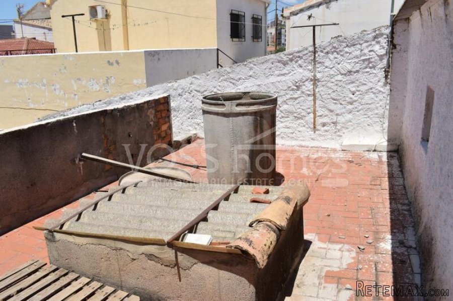 EXCLUSIVE TO VOSS HOMES - A mostly renovated, habitable, 2.. - 14