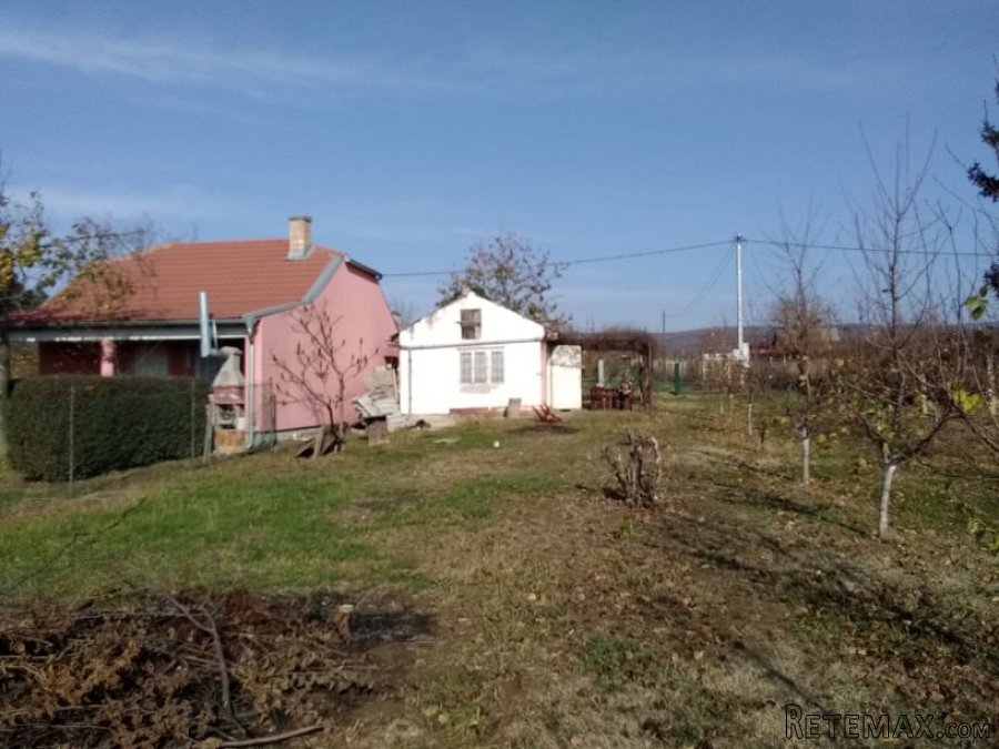 Na prodaju vikendica u Mandjelosu-Sremska Mitrovica - 14