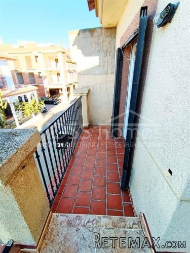 NEW LISTING TO VOSS HOMES - A large terraced house of 178m2.. - 14