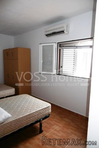 Light & airy 4 bed, 2 bath, 1st floor, ( no lift).. - 15