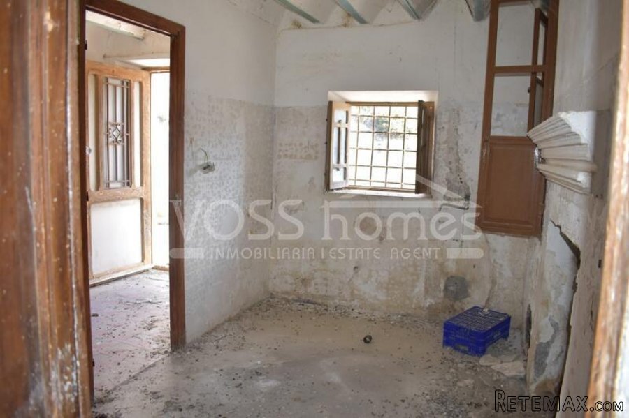 NEW TO VOSS HOMES - An amazing bargain. A 2 storey.. - 15