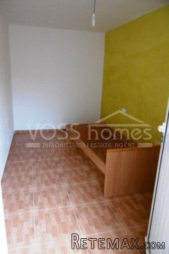 Light & airy 4 bed, 2 bath, 1st floor, ( no lift).. - 17