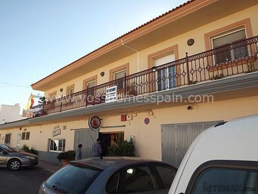 NEGOCIABLE - Large commercial investment, DISCO/PUB, BAR..