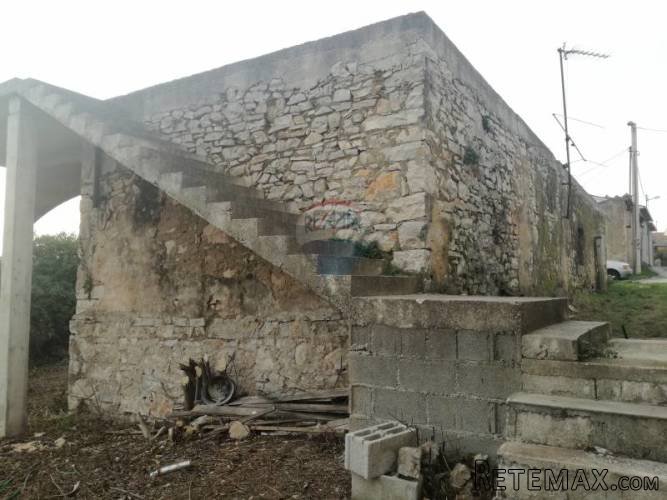 ISTRA,PULA,ISTARSKA KAMENA KUĆA ZA ADAPTACIJU