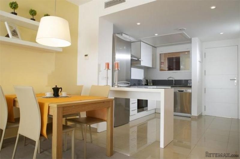 3 bedroom apartment for sale - 2