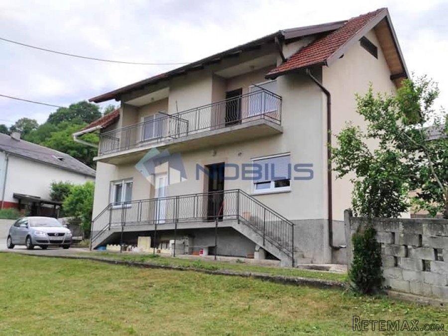 Zagreb (Sveta Nedelja), kuća 83 m2 i velika okućnica