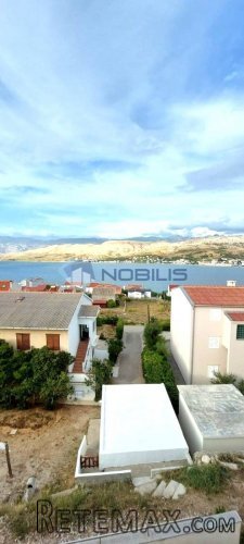 Pag (Pag) 3-soban stan sa pogledom na more, 77 m2