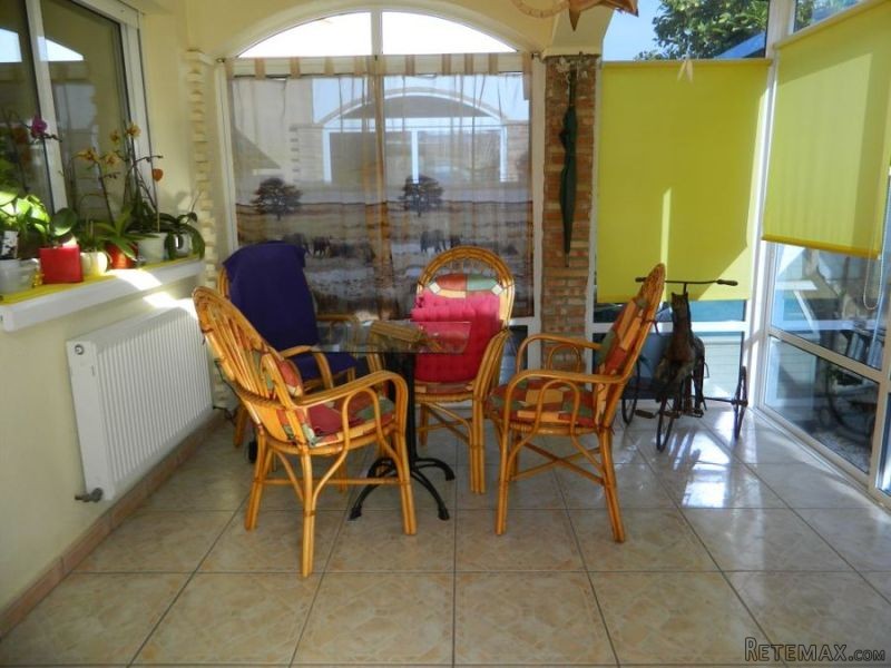 2 Bedrooms - Villa - Alicante - For Sale