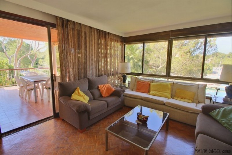 Frontline apartment with views and.. - 2