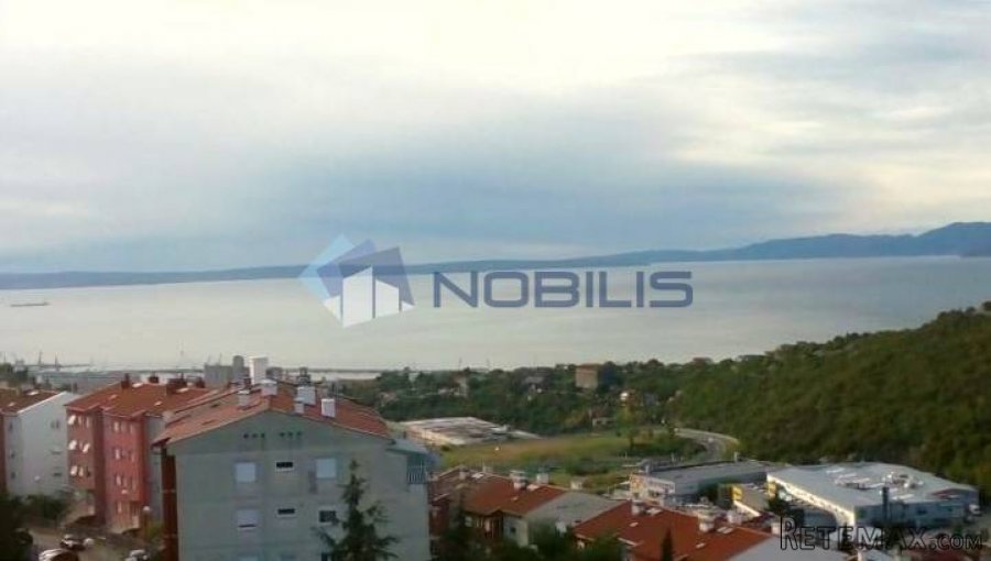 Rijeka (Škurinje), 2-etažni stan sa pogledom, 124 m2