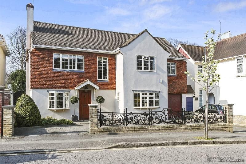 5 Bedroom House, Freehold