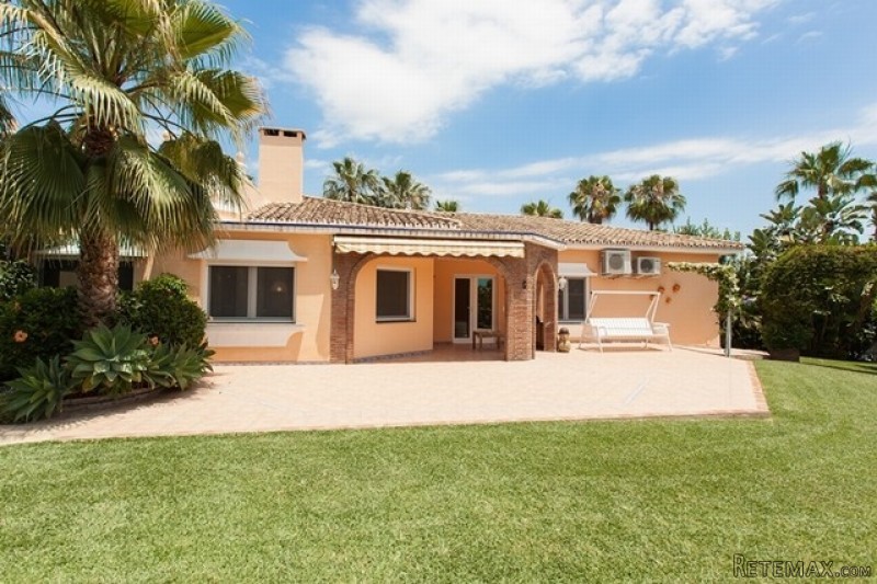 Villa for sale in Marbella East.. - 2