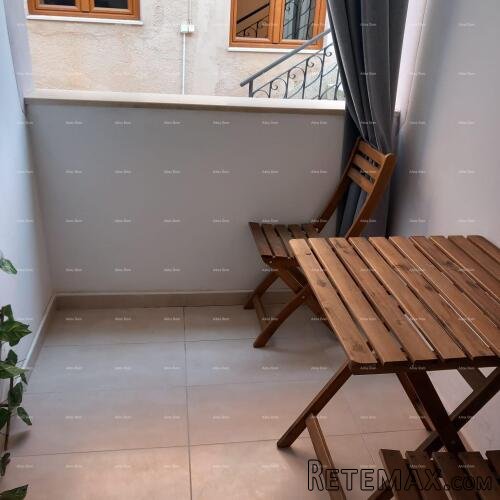 Prodaje se kuća sa 3 apartmana i dvorištem, blizu Pule. P.. - 5