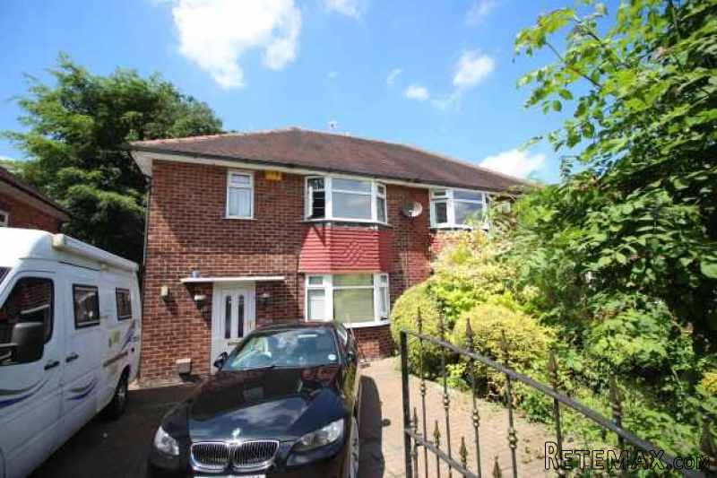 3 bedroom, Semi-detached House house..