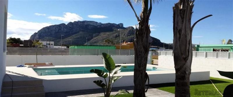 3 Bedrooms - Villa - Alicante - For Sale
