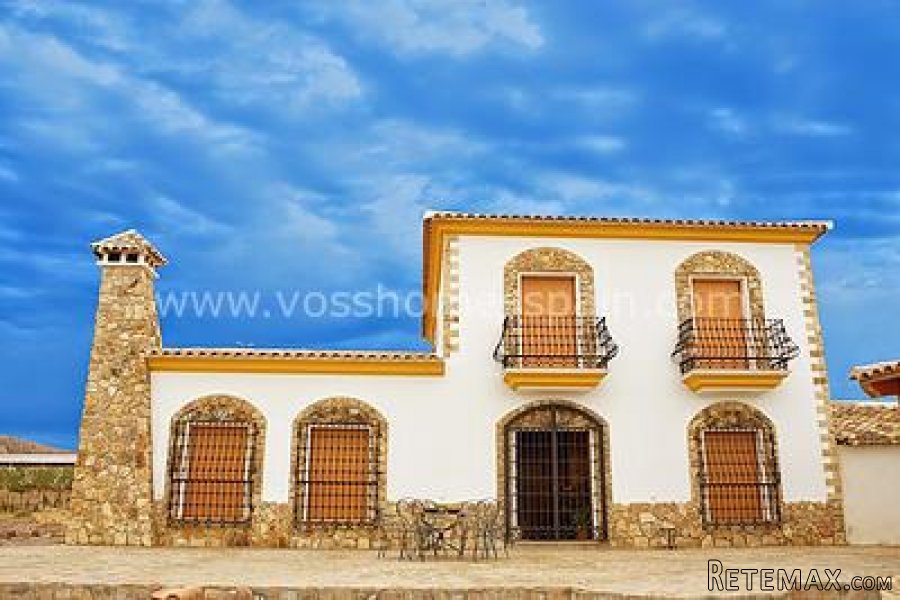 A Really Impressive Country House for sale near..