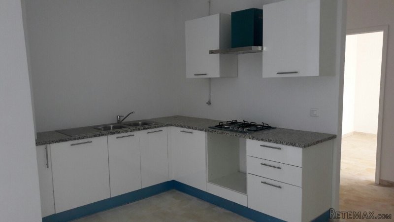 Super appartement non meuble a louer a..