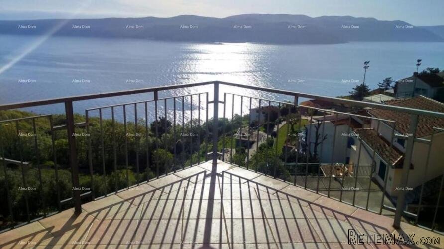 Prodaje se kuća sa apartmanima u vrlo mirnom mjestu s.. - 2