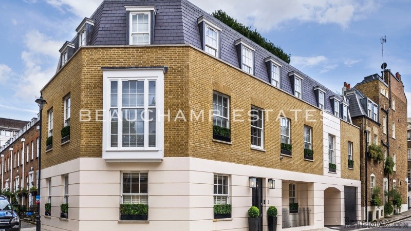 Wilton Mews, SW1 - 2
