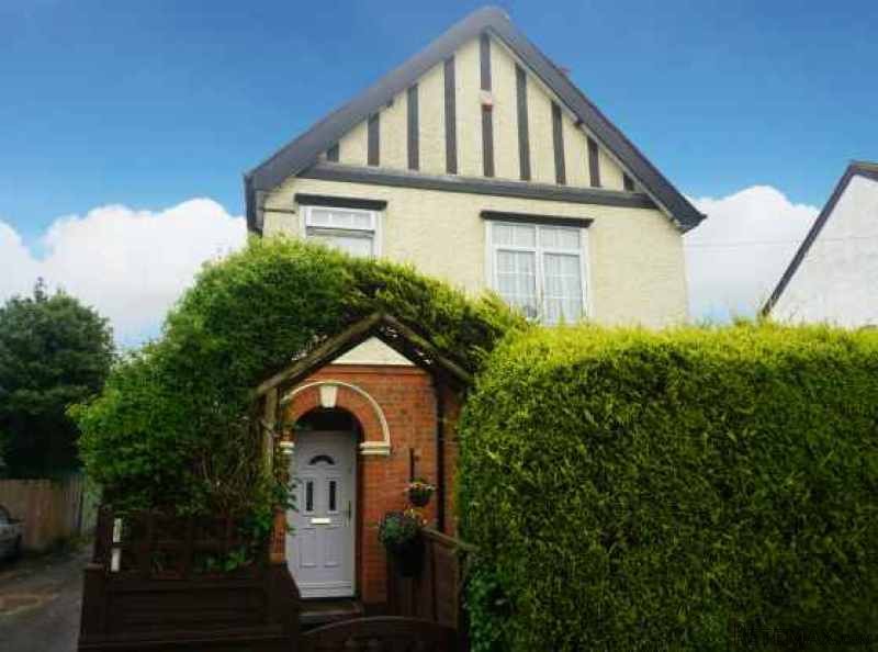 3 bedroom, Detached House house for sale