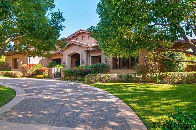 18451 Calle La Serra