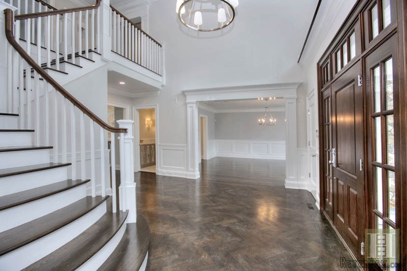 6 bedroom House For Sale: 56 WINFIELD.. - 2
