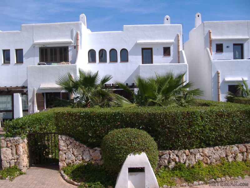 3 Bedrooms Apartment For Sale