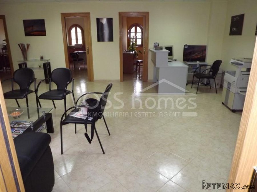 3rd floor apartment with lift for sale in Huercal-Overa..