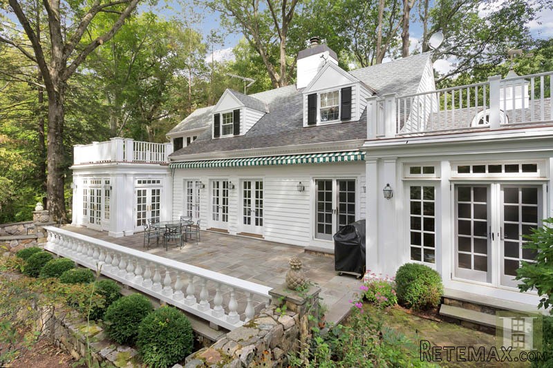 5 bedroom House For Sale: 322 WILDWOOD..