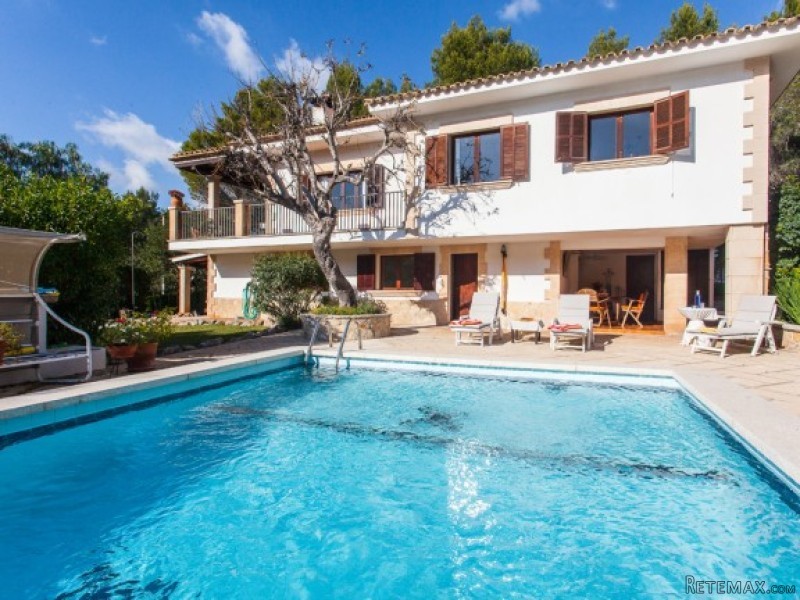 Spacious Family Home In Bunyola