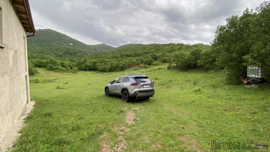 Bakar, Škrljevo - kućica na osami+6000m2 terena - 2