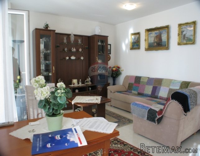 LIŽNJAN, DVOSOBAN STAN 63.06 M2 U PRIZEMLJU