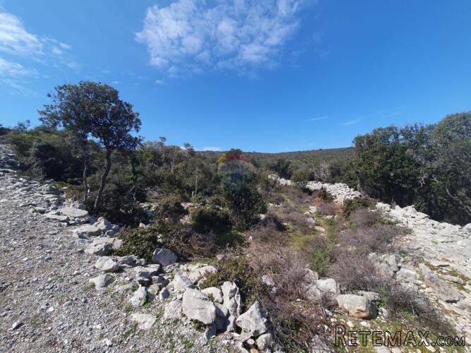 Veli Lošinj - Poljoprivredni teren s pogledom na more - 2