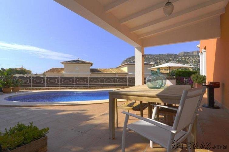 Bonito bungalow situado cerca del pueblo , con piscina.. - 4