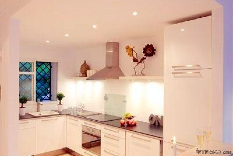Fully Refurbished Penthouse - 2