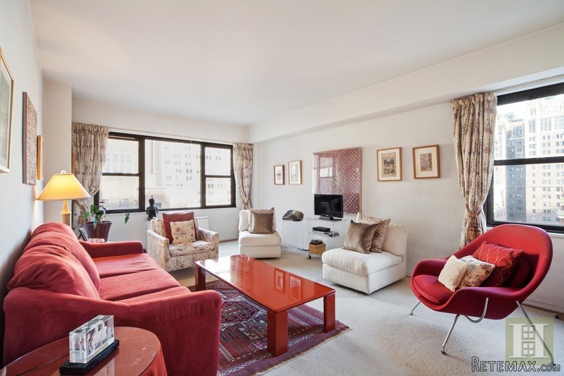 2 bedroom Apartment For Sale: 305 EAST..