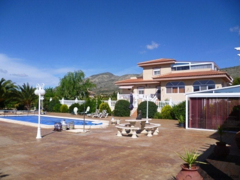 Hondon De Los Nieves - 4 Bed Detached..