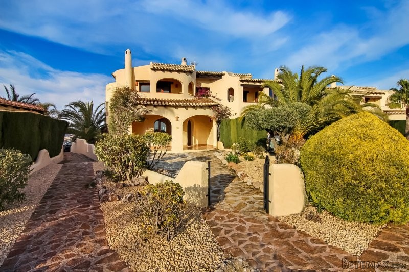 Townhouse with 3 bedrooms and amazing..