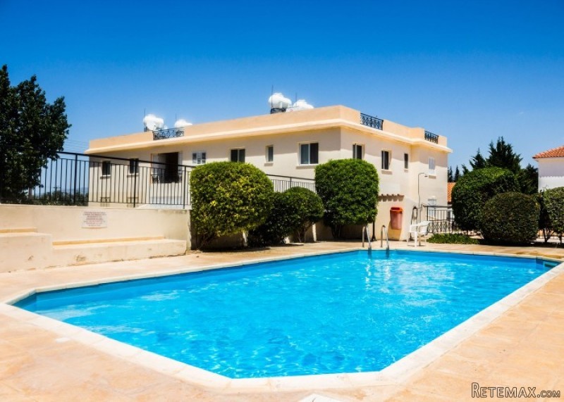 For Sale : First Floor Apartment -..