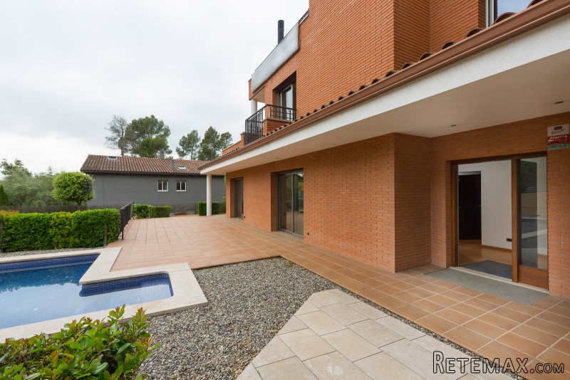 High-grade, newly-built house for sale.. - 2