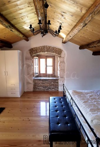 ISTARSKA KAMENA KUĆA 142 m2, KOMPLETNO RENOVIRANA - 2