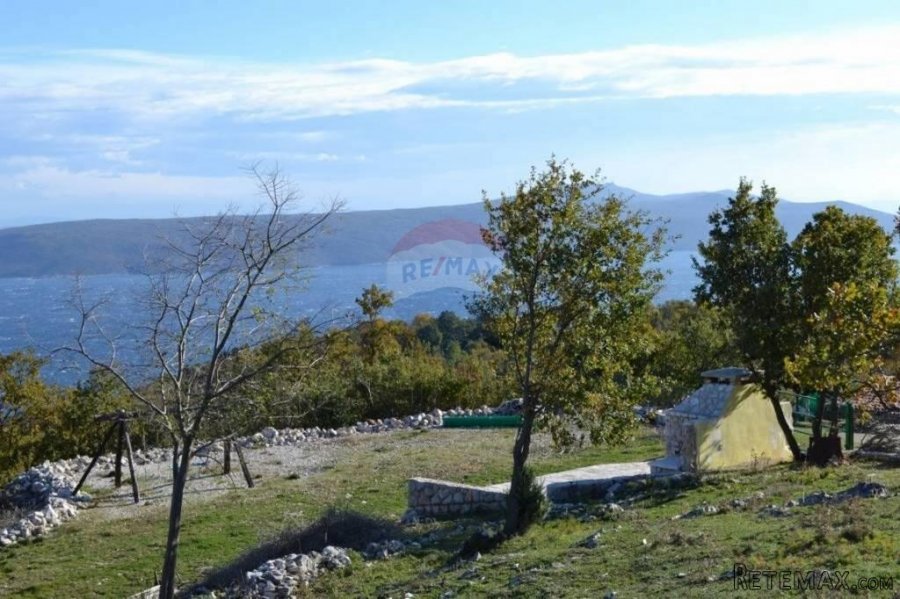 BRSEČ - SV. JELENA - GRAĐEVINSKI TEREN 716 m2 - 4