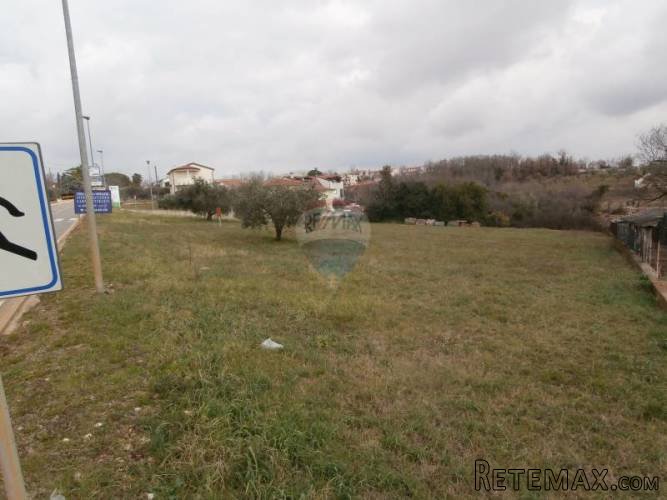 ISTRA, zemljište za izgradnju poslovno-stambenog objekta - 3