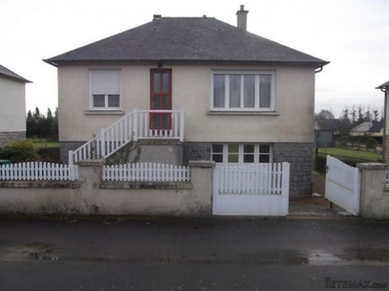 Traditional House with Nice Garden